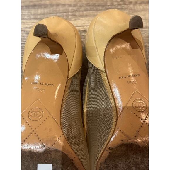 Vintage Chanel Mesh & Leather Cap-Toe Pumps | Size 38.5 RARE - Picture 6 of 10